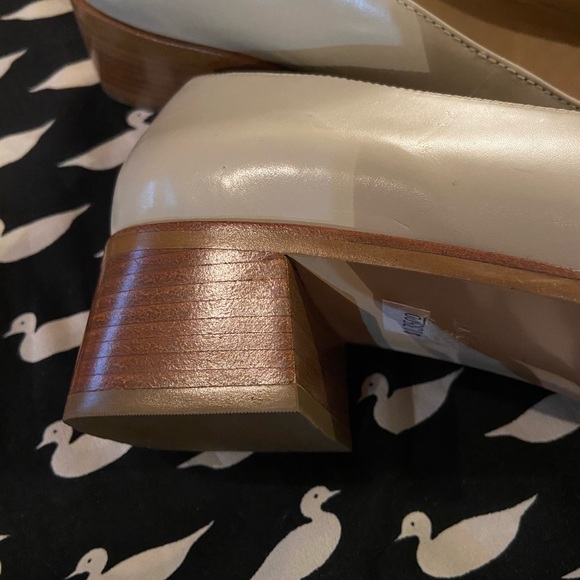 NEW in box - Rockport real leather Nude Cream Beige loafer - size 7.5 - Picture 8 of 9